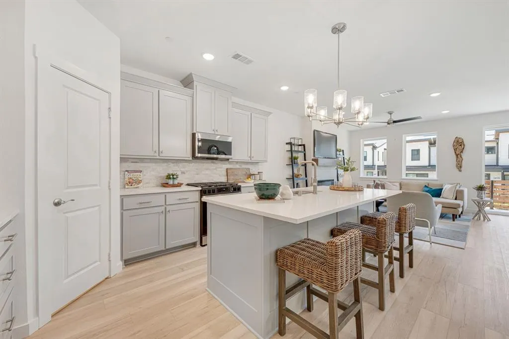 1414 Azalea Drive
