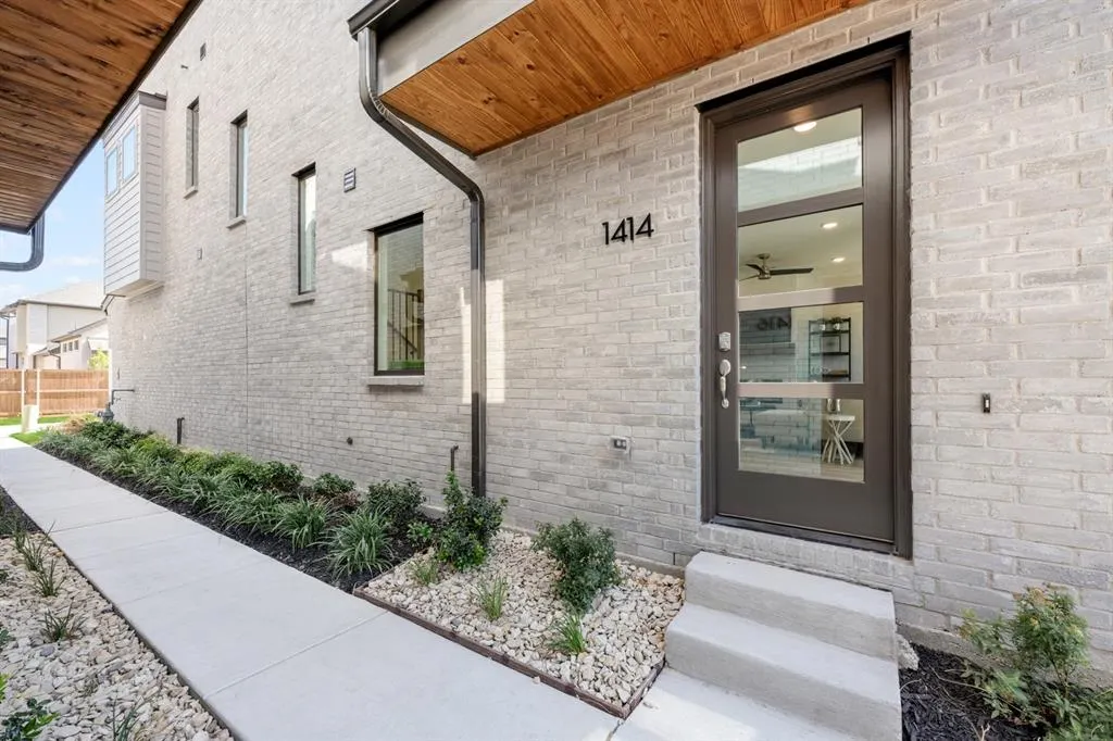 1414 Azalea Drive