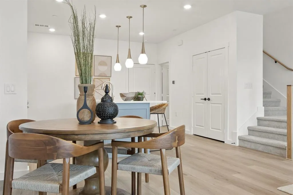 1404 Azalea Drive