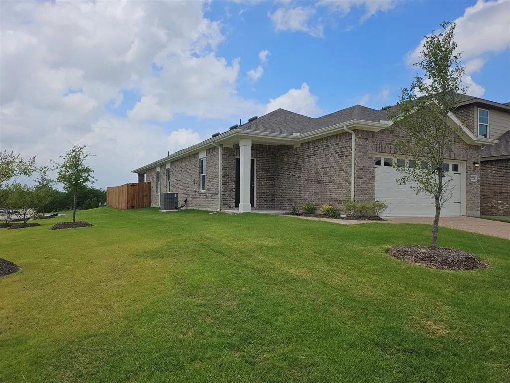 2005 Meadow Park Drive