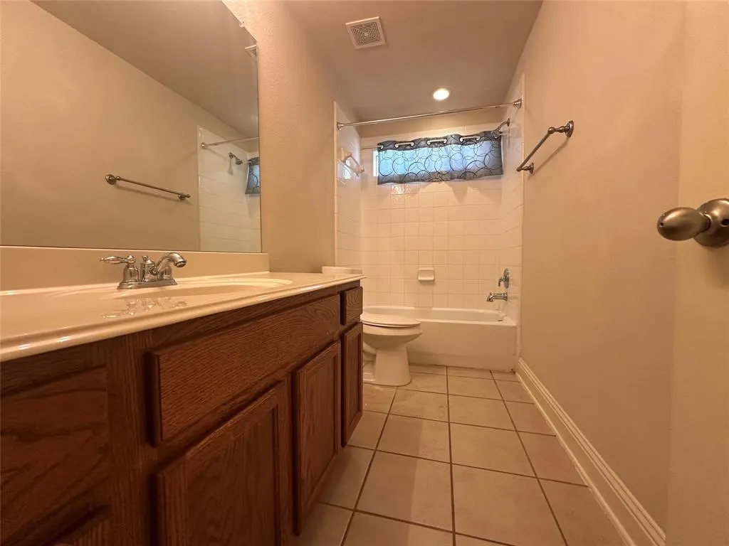 3103 Spanish Oak Trail