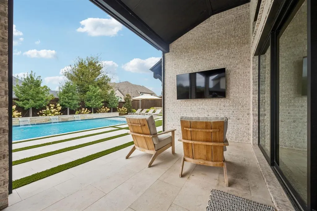 821 Wright Lane