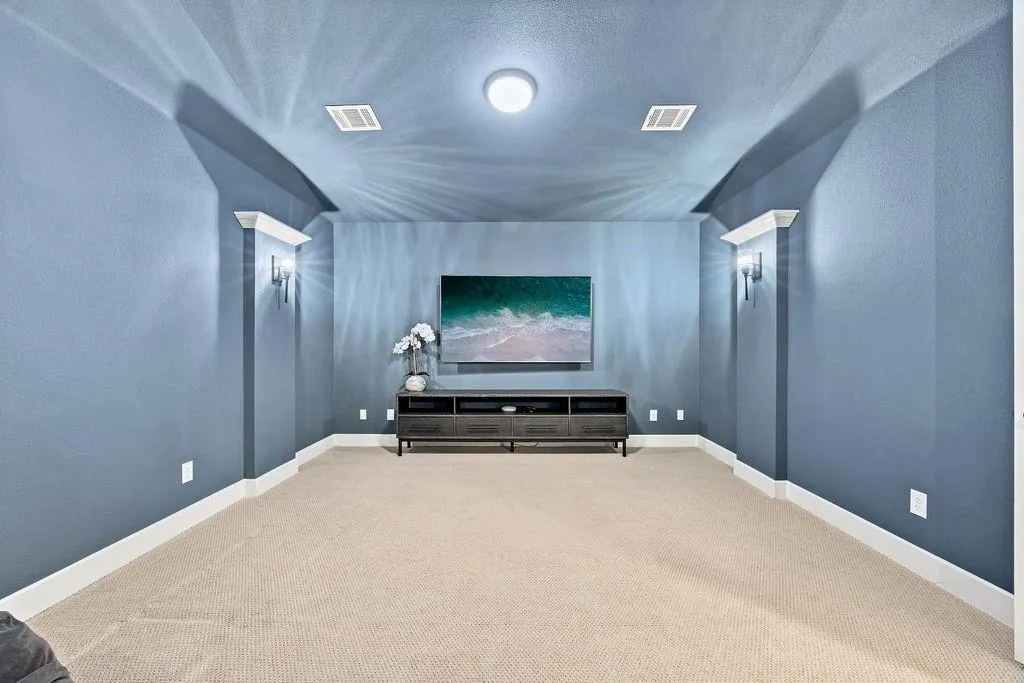 120 Miramar Drive