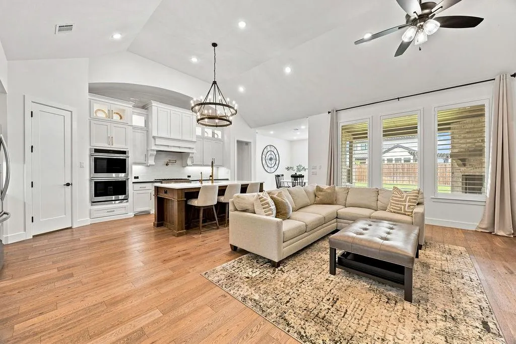 120 Miramar Drive