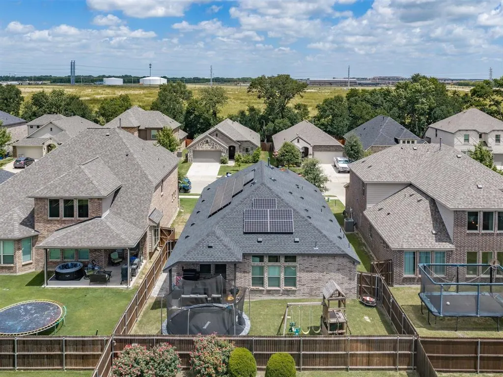 2810 Willow Lane