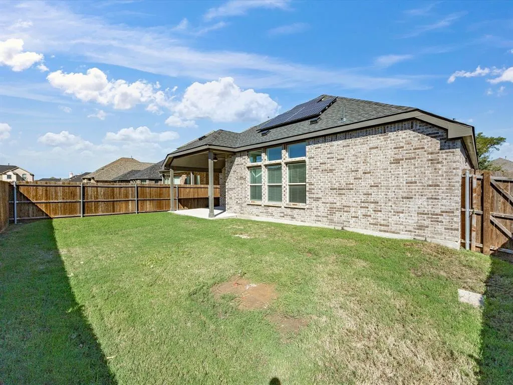 2810 Willow Lane