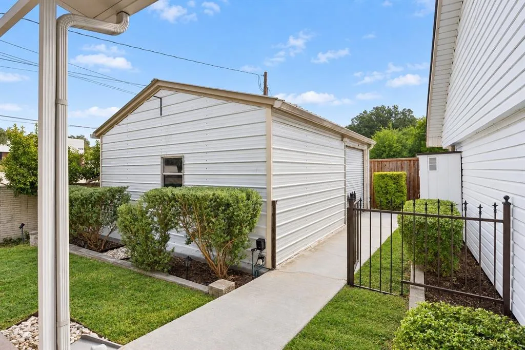 1109 Midway Drive