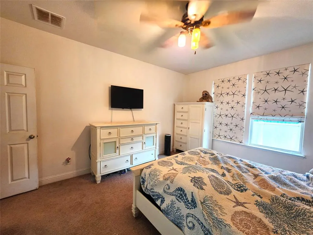 2736 Ryder Lane