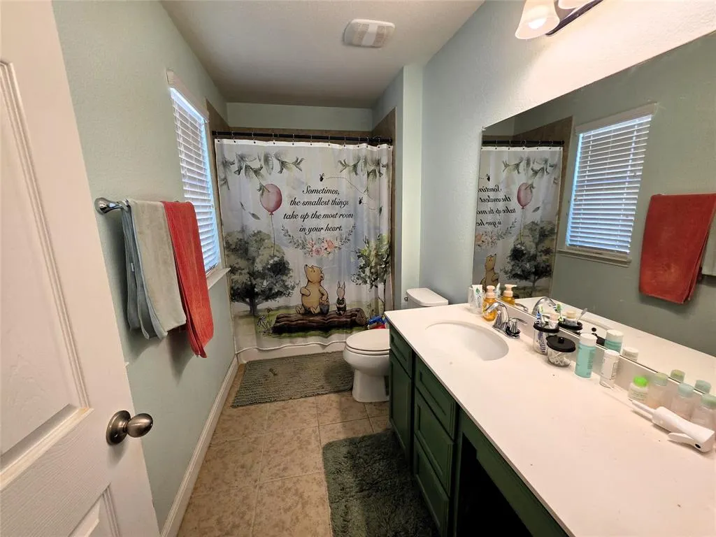 2736 Ryder Lane