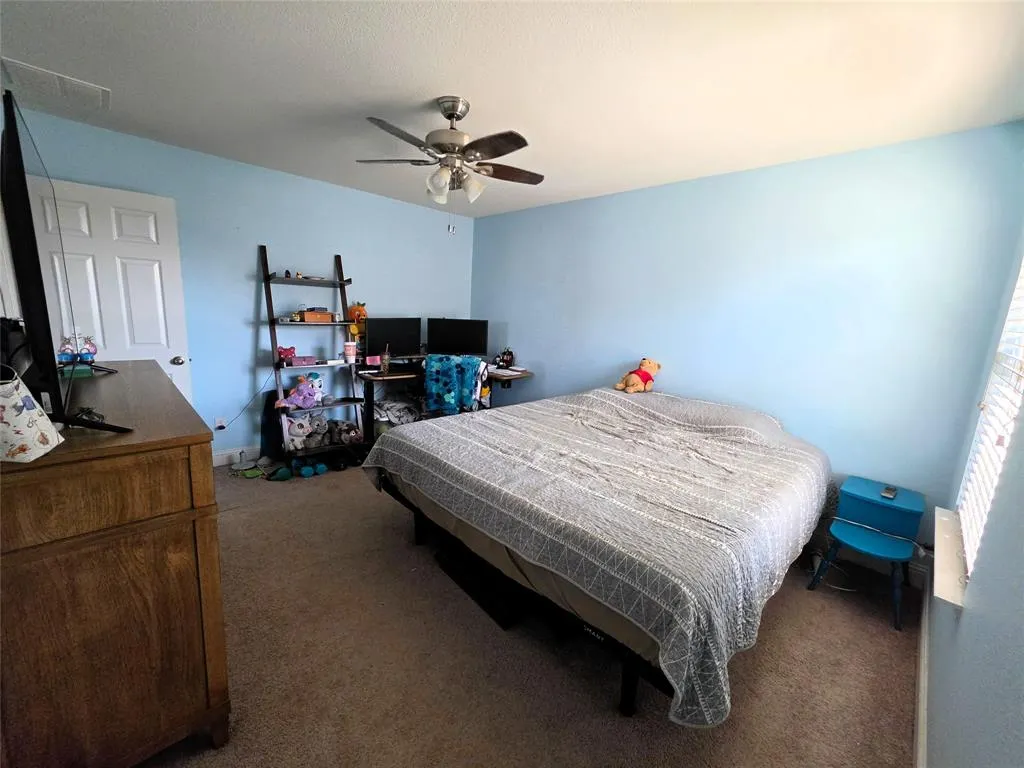 2736 Ryder Lane