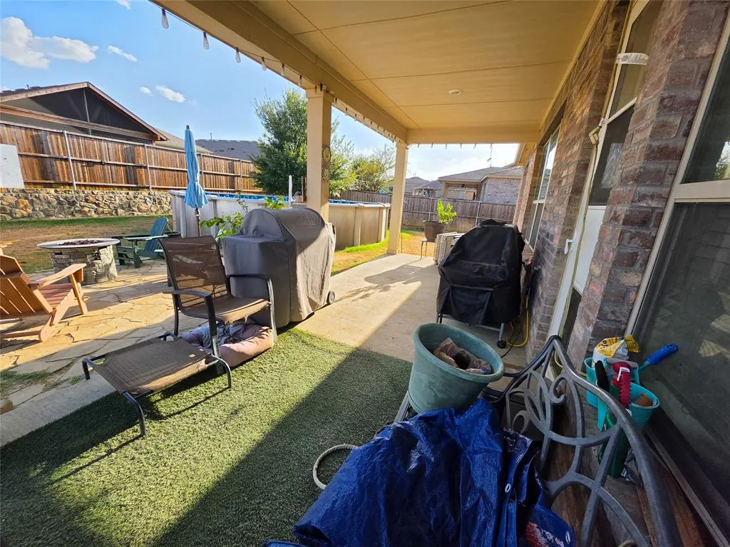 2736 Ryder Lane