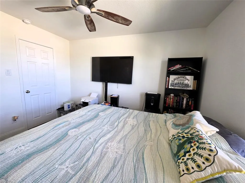 2736 Ryder Lane
