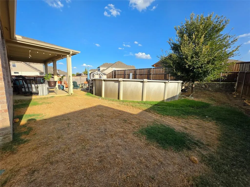 2736 Ryder Lane