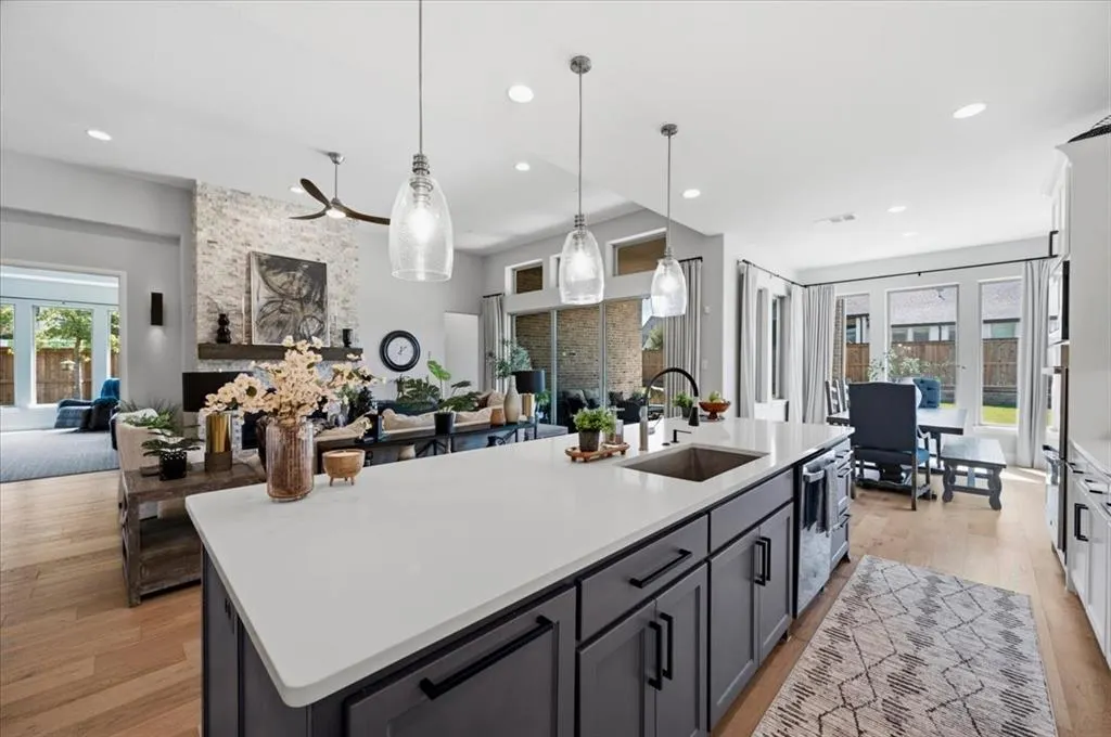 2770 Meadowbrook Boulevard