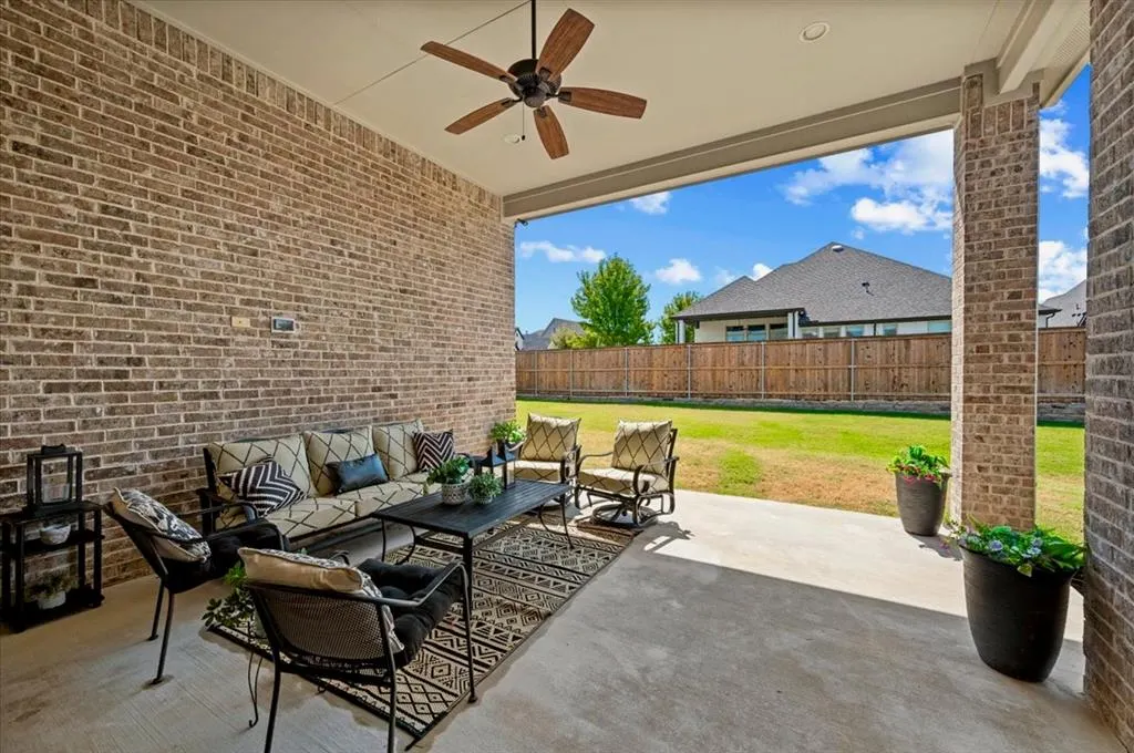 2770 Meadowbrook Boulevard