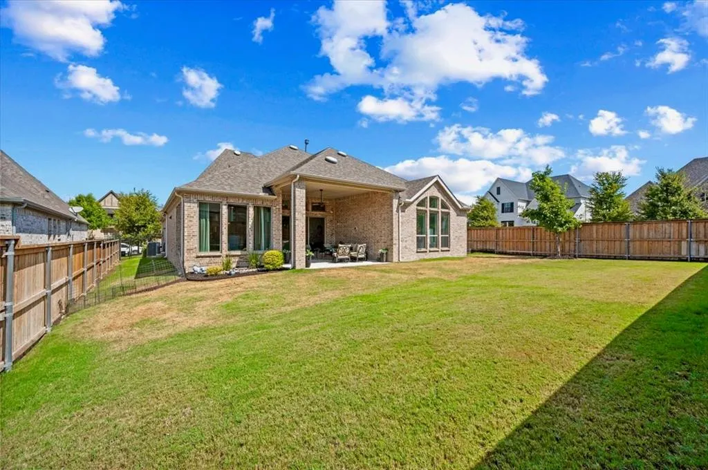 2770 Meadowbrook Boulevard