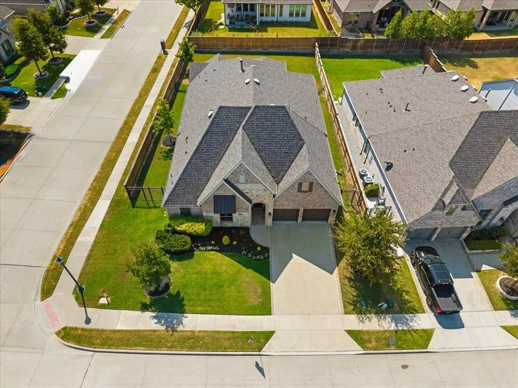 2770 Meadowbrook Boulevard