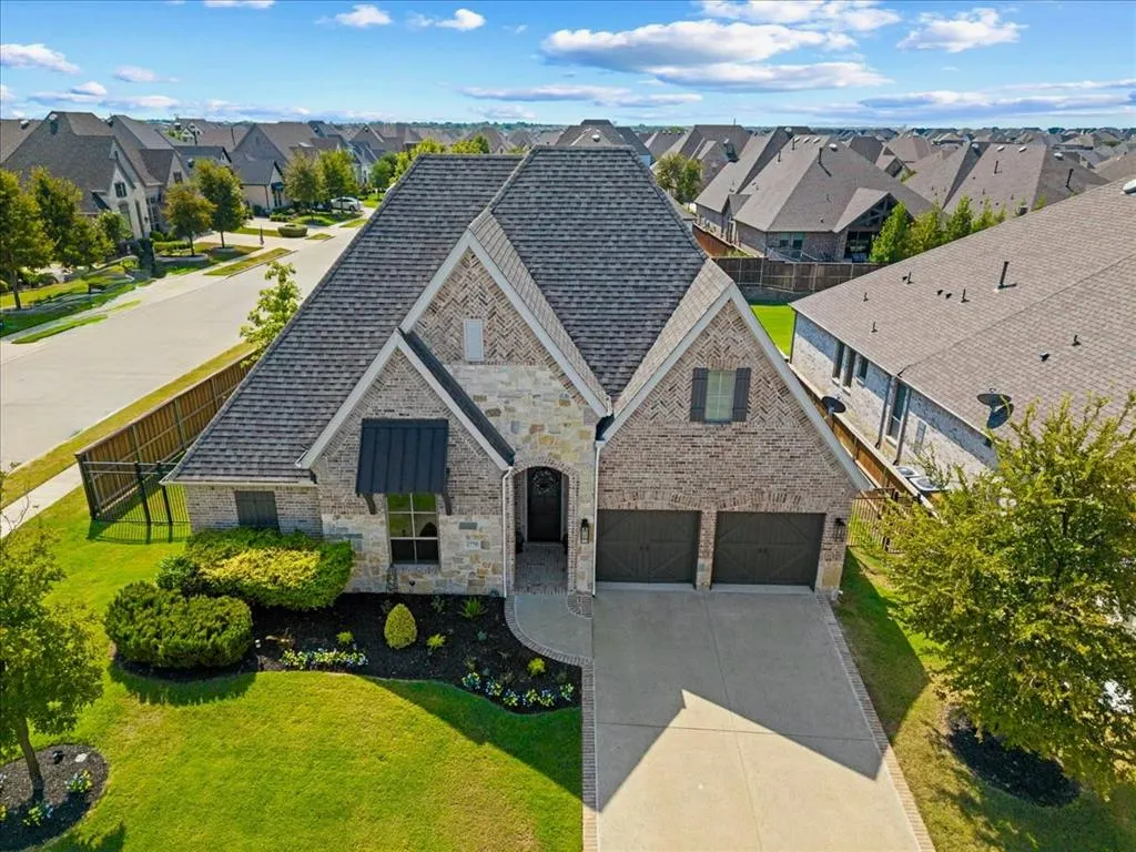 2770 Meadowbrook Boulevard