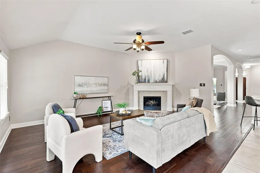 1220 Cedar Lake Drive