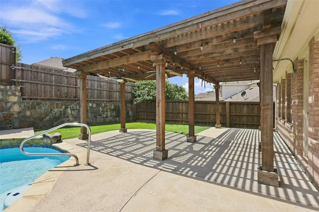 1220 Cedar Lake Drive