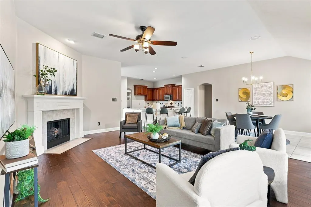 1220 Cedar Lake Drive