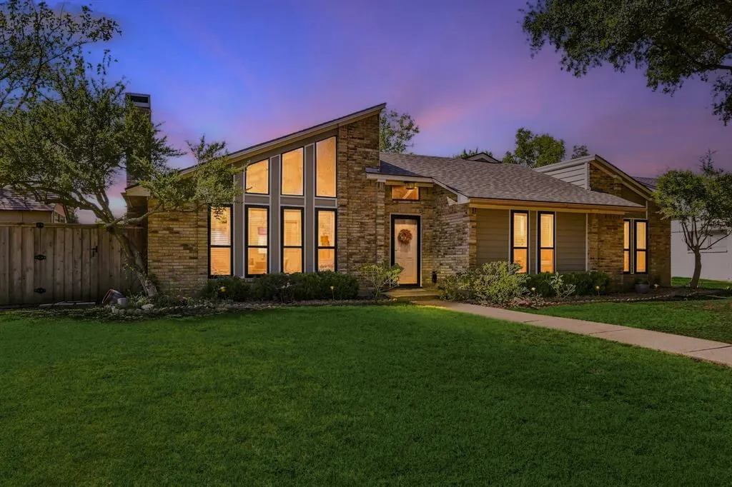 924 Thoreau Lane