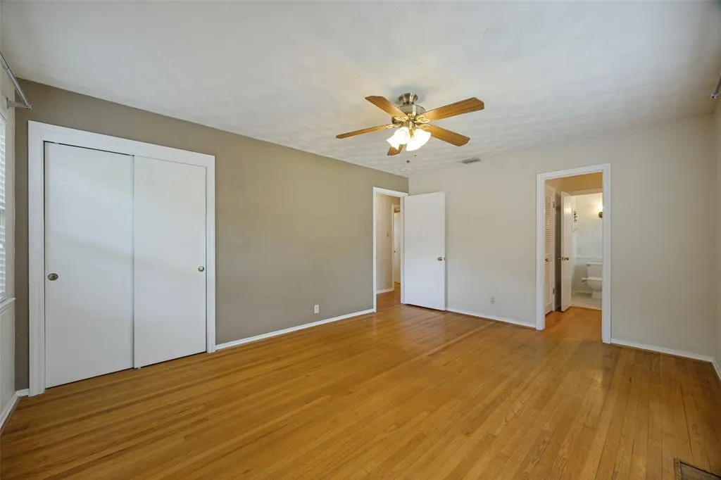 813 Brookhurst Drive