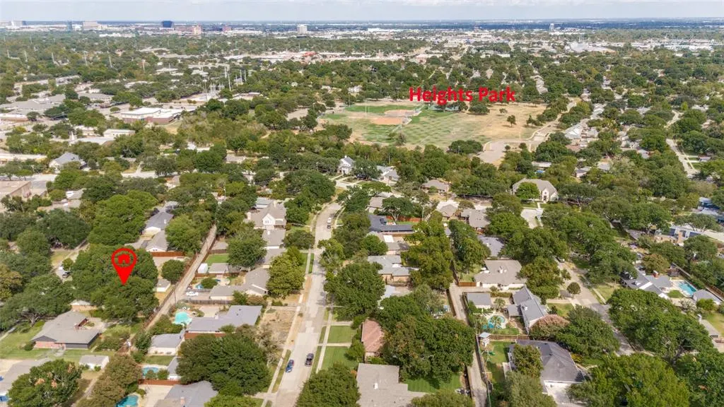 813 Brookhurst Drive