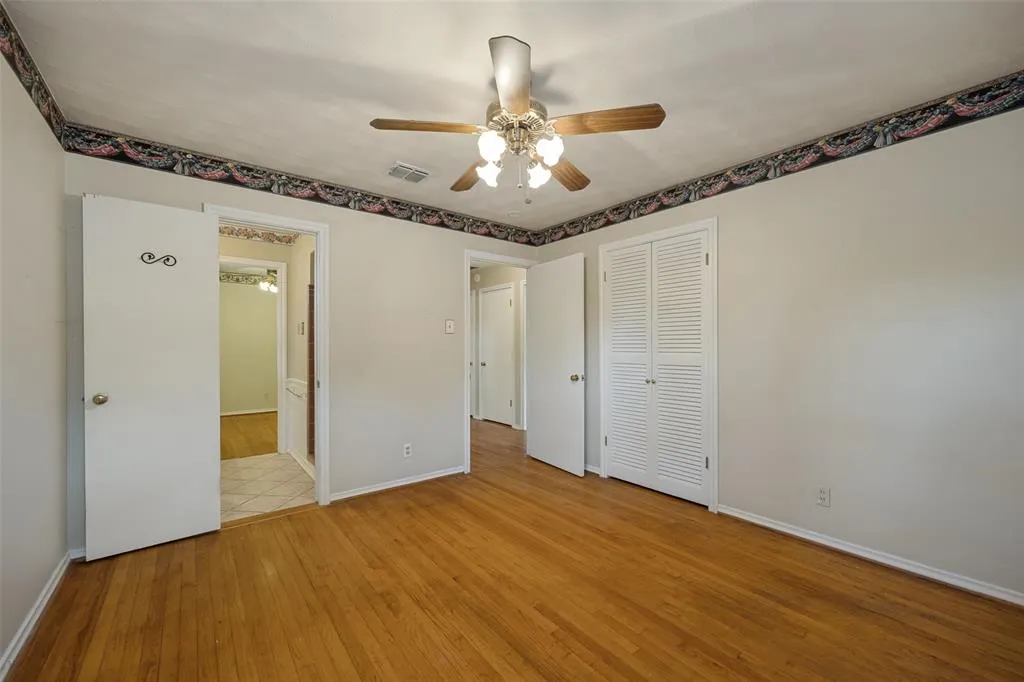813 Brookhurst Drive