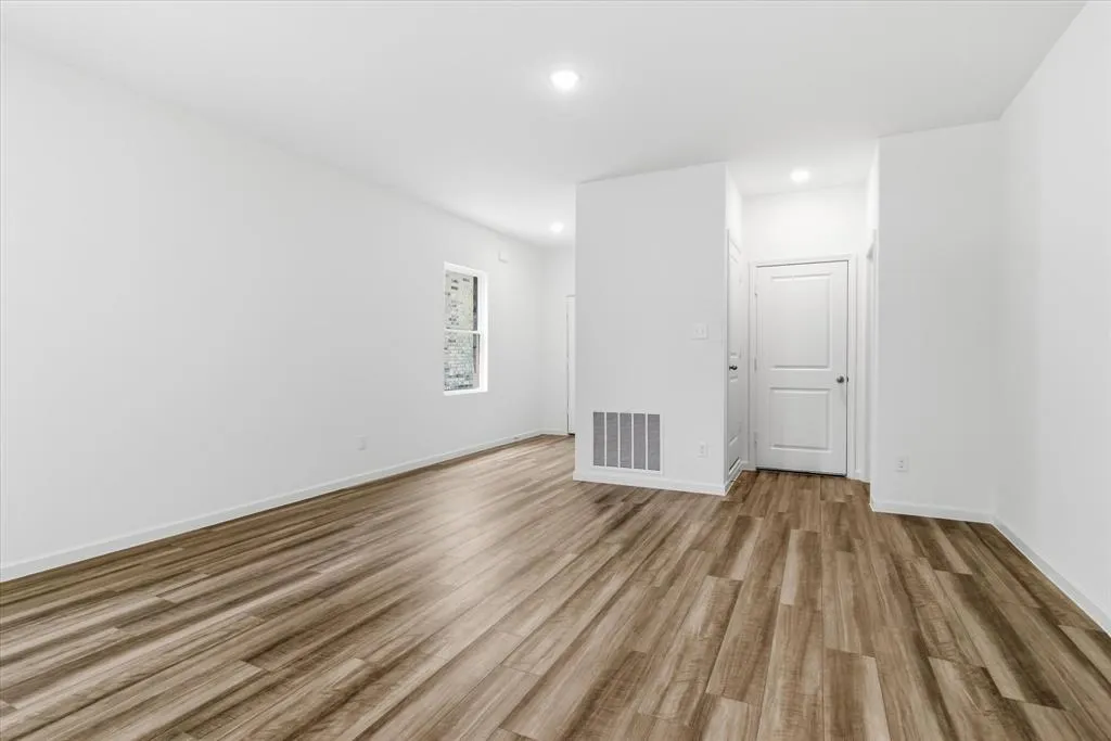 2120 Prairie Lane