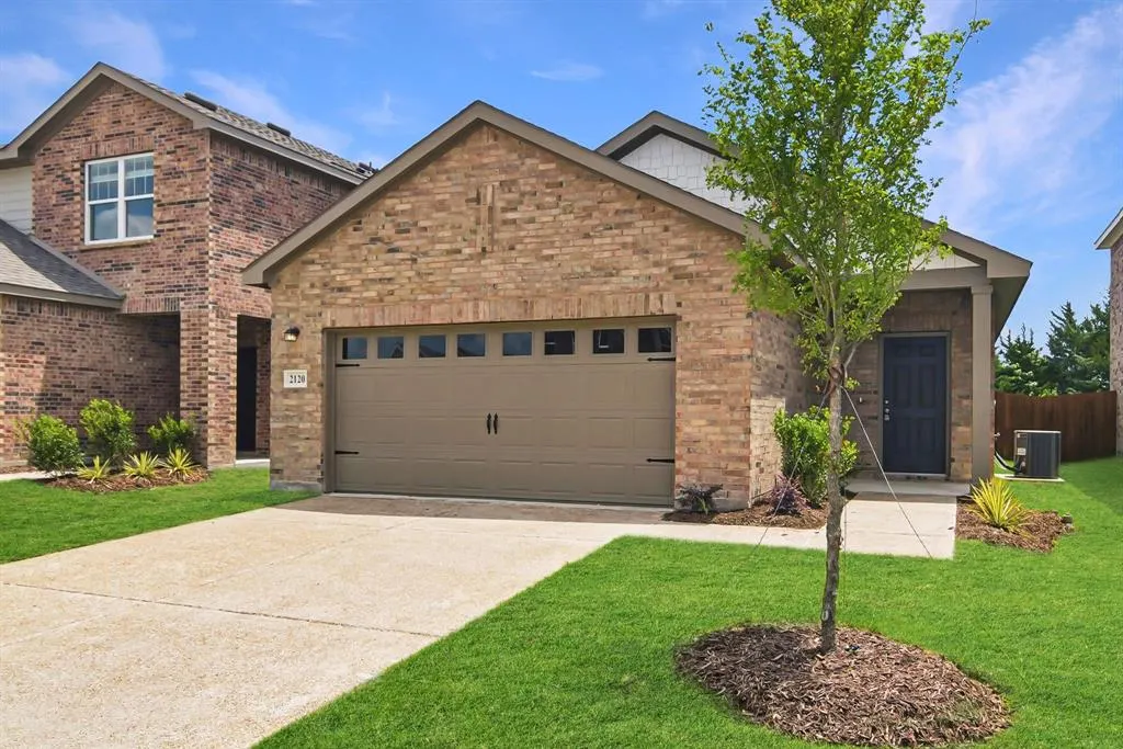 2120 Prairie Lane
