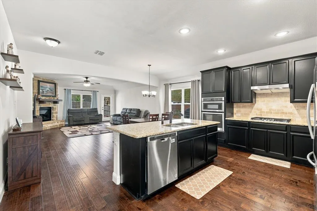 1733 Ridge Creek Lane