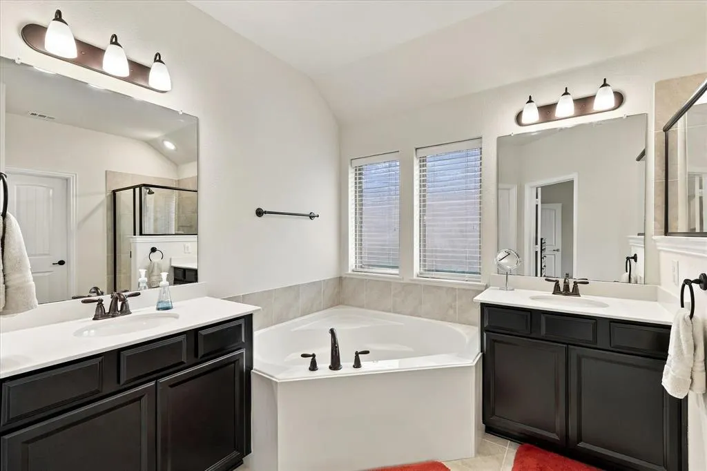 1733 Ridge Creek Lane