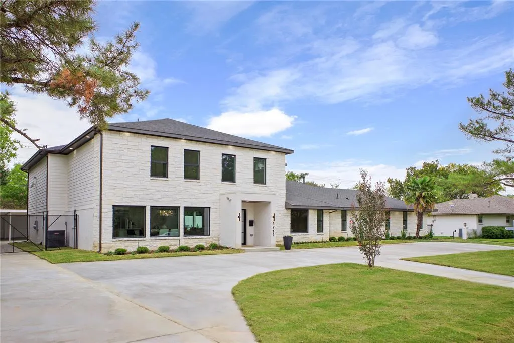 3919 Goodfellow Drive
