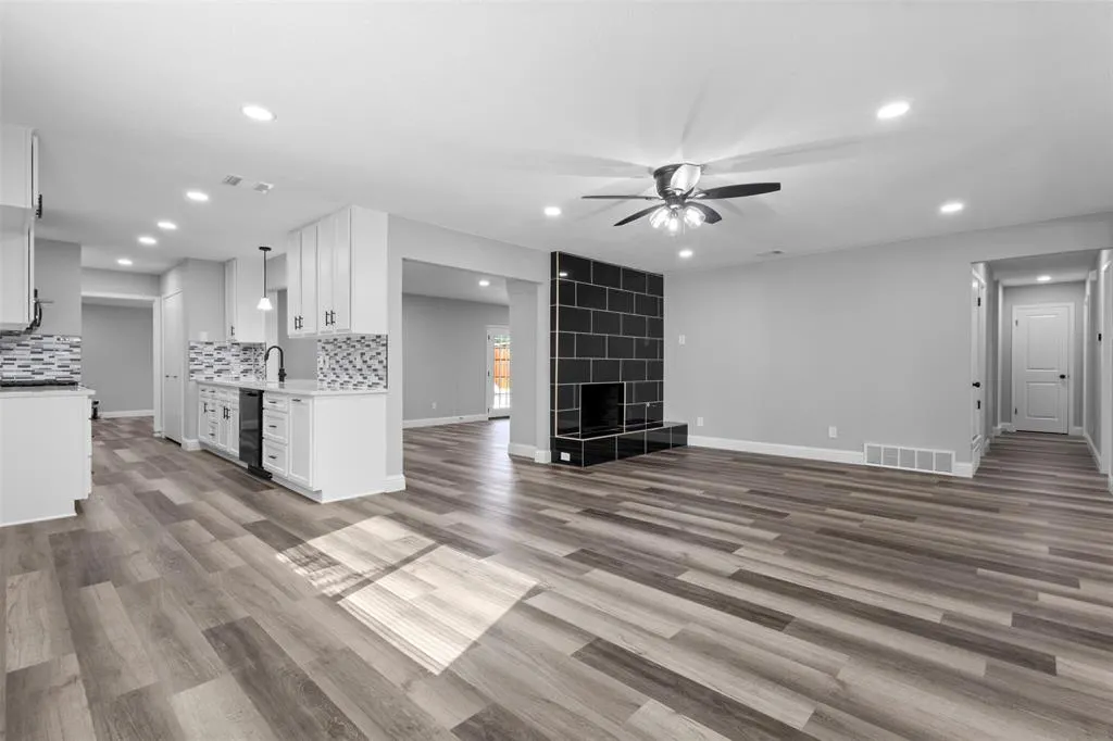 1917 Provincetown Lane