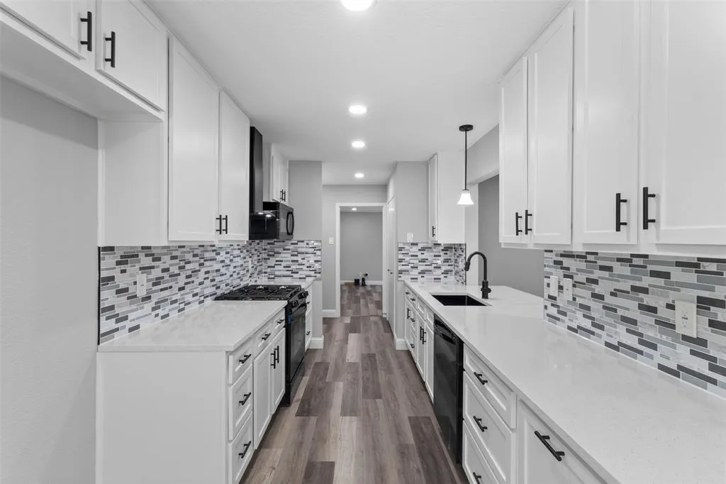 1917 Provincetown Lane