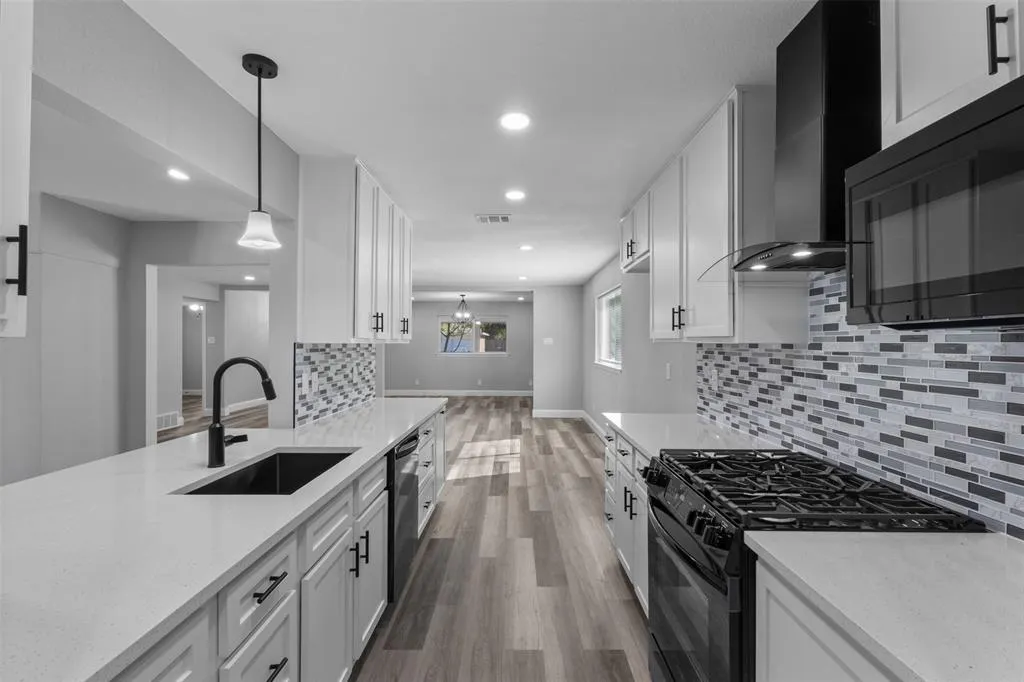 1917 Provincetown Lane