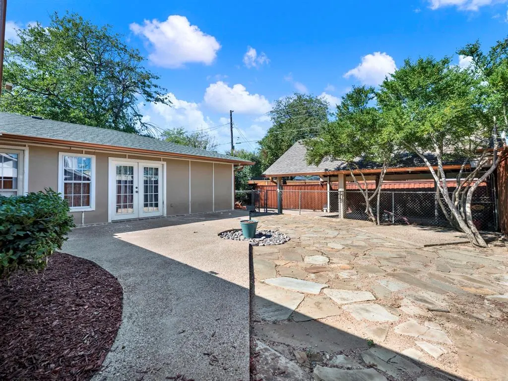 1405 Williamsburg Drive