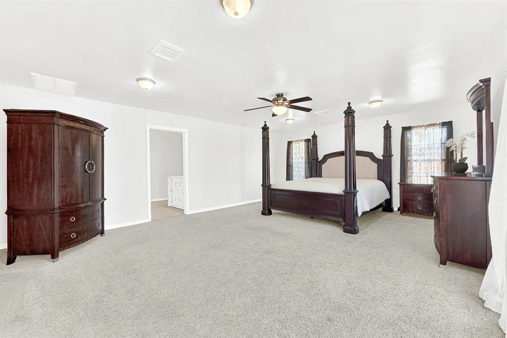 1405 Williamsburg Drive