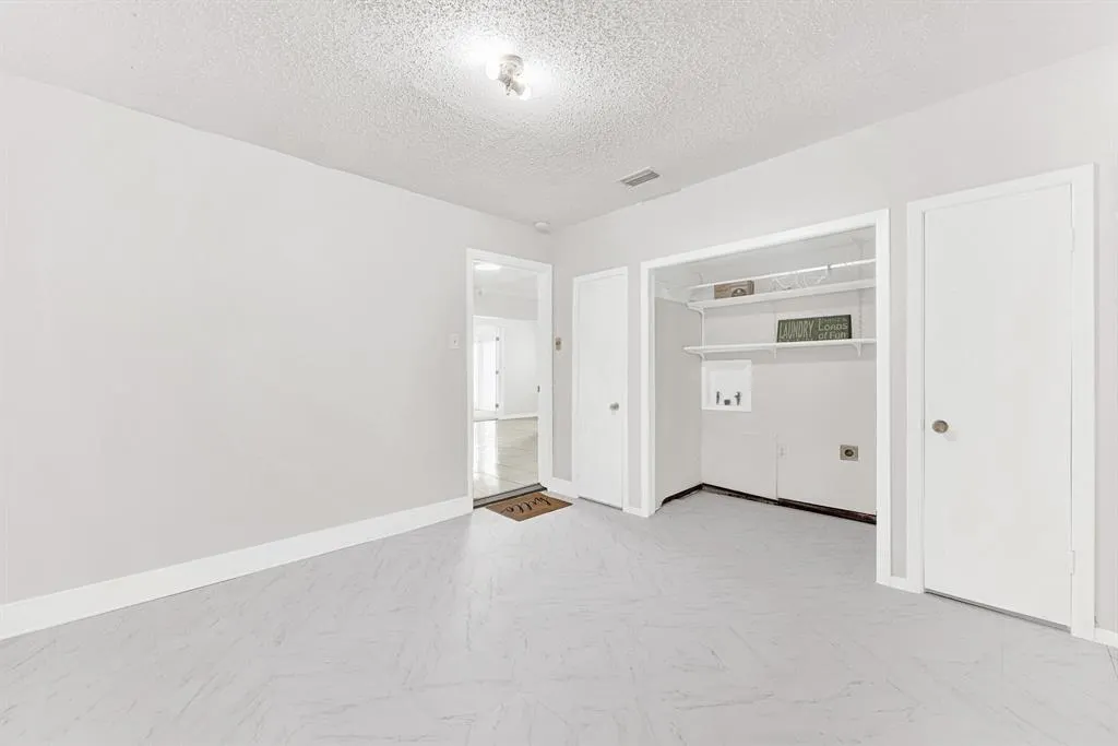 1405 Williamsburg Drive