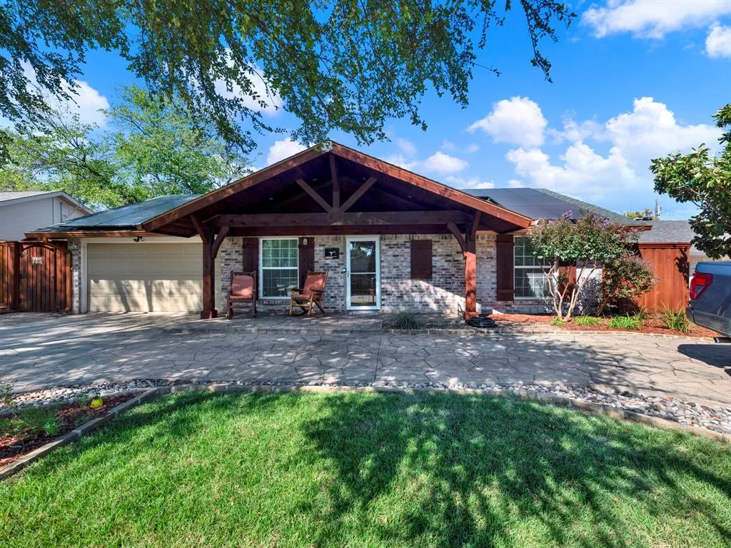 1405 Williamsburg Drive