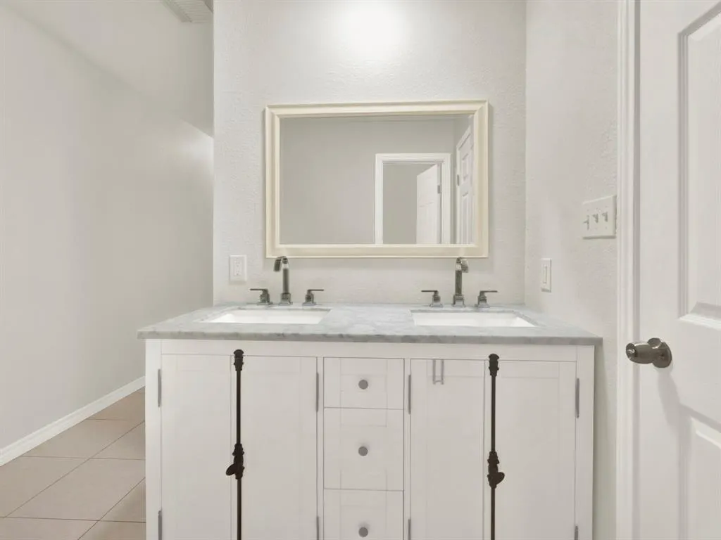 1405 Williamsburg Drive