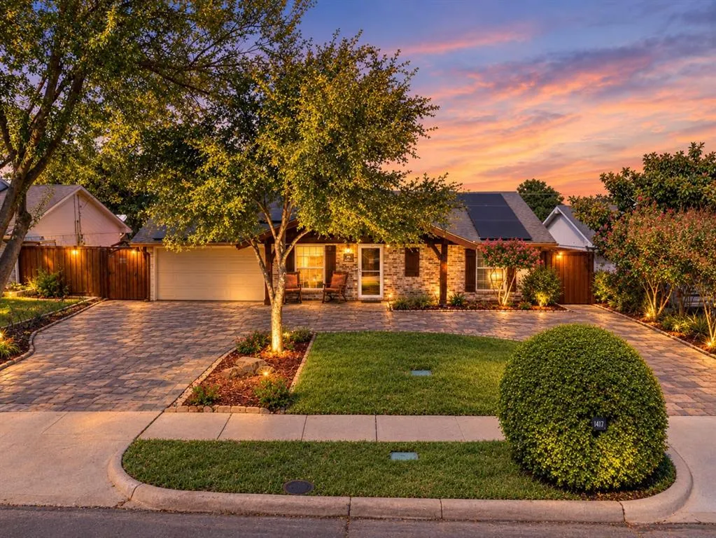 1405 Williamsburg Drive