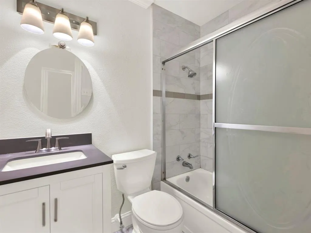 1405 Williamsburg Drive