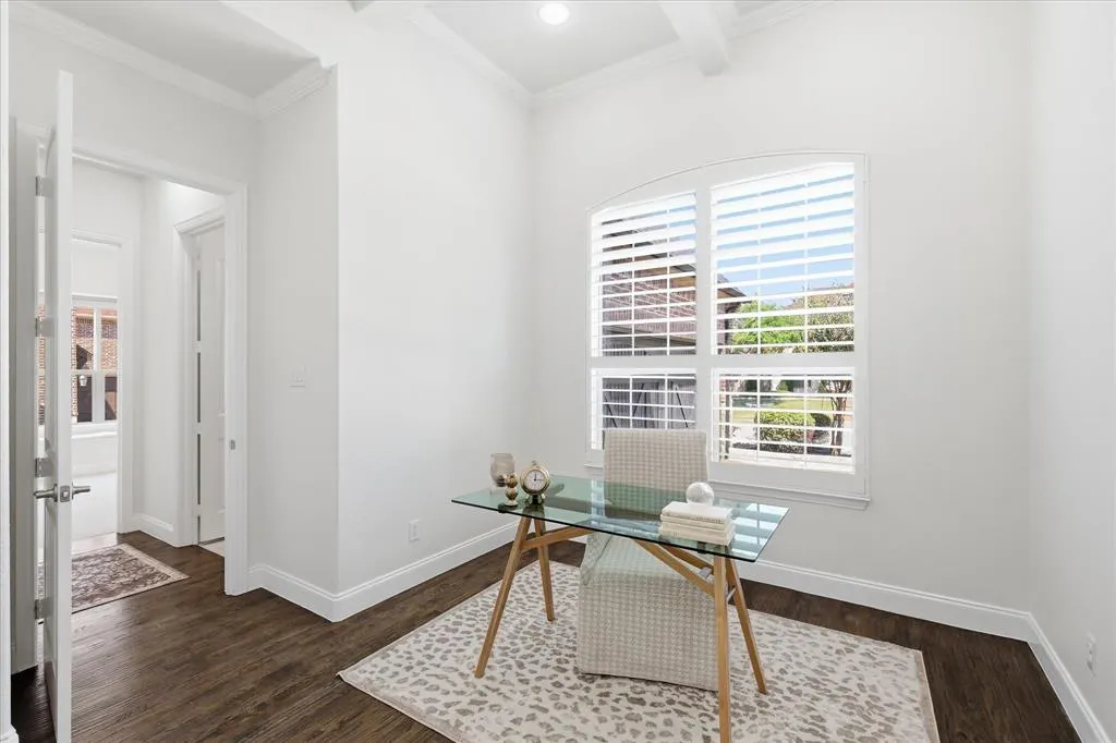 1120 Circle J Trail