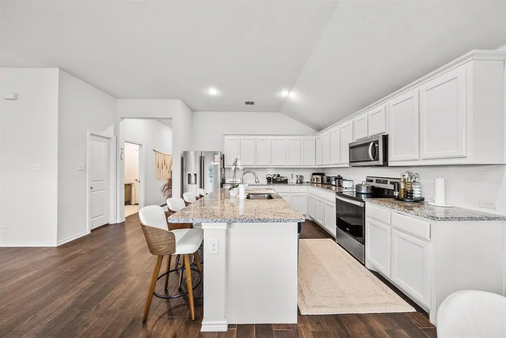 3806 Dogwood Road