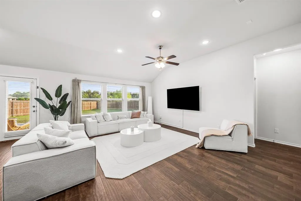 3806 Dogwood Road