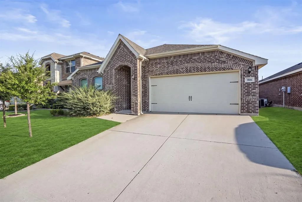 3806 Dogwood Road