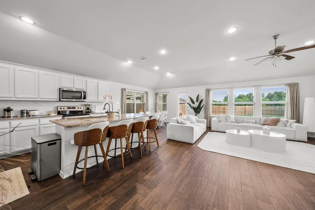 3806 Dogwood Road