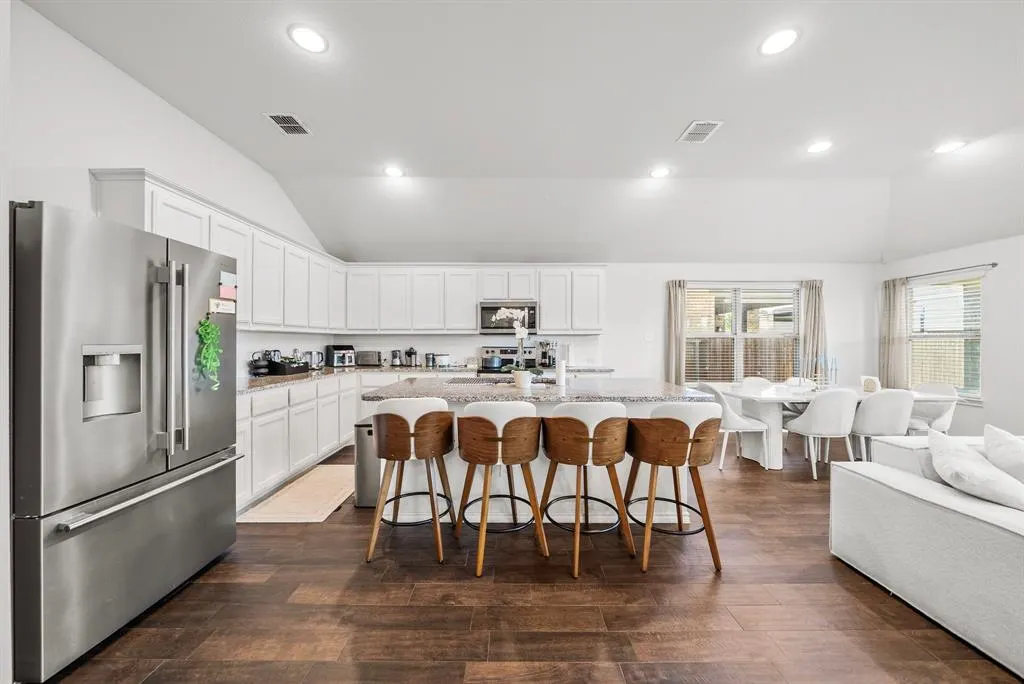 3806 Dogwood Road